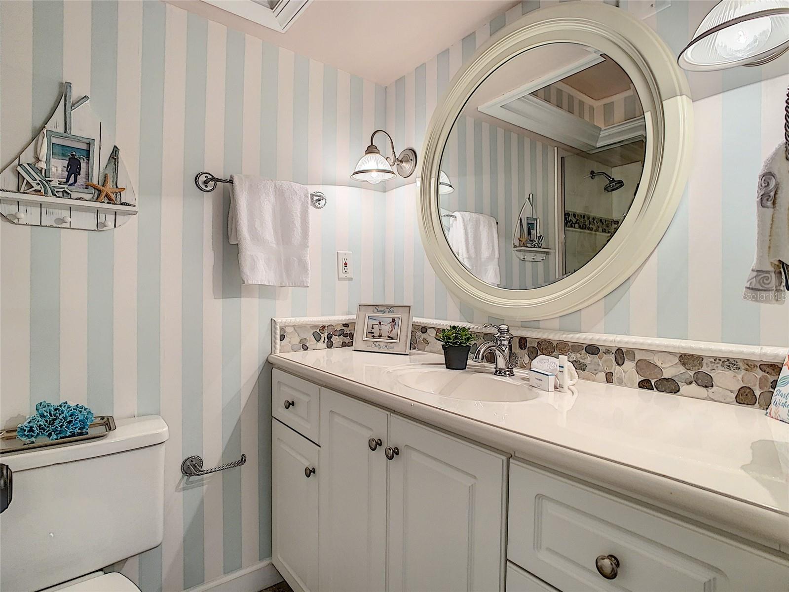 Image 19 of 23 For 4831 Saxon Drive 2100