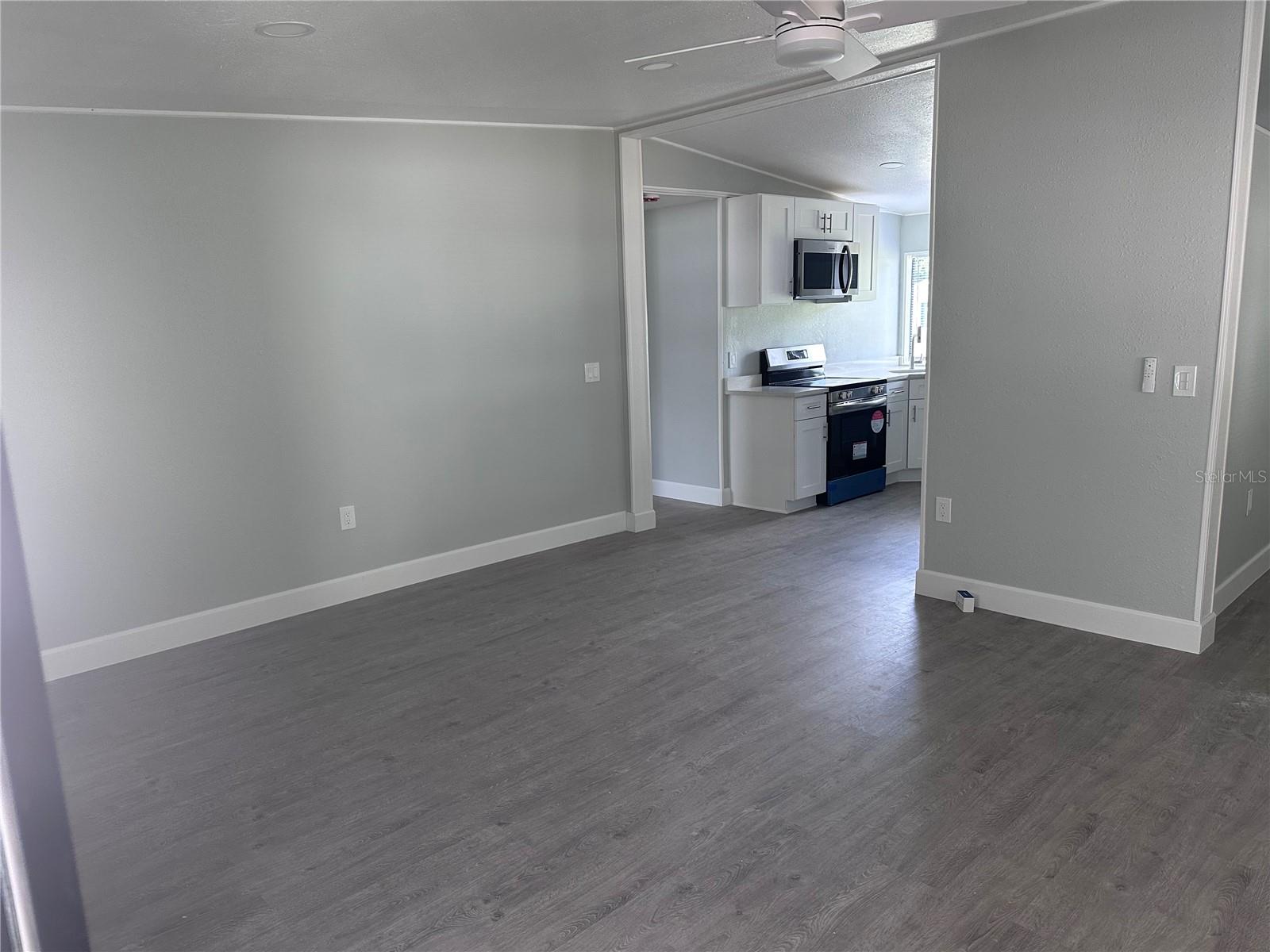 Image 7 of 21 For 3834 Diamond Oak Way 620