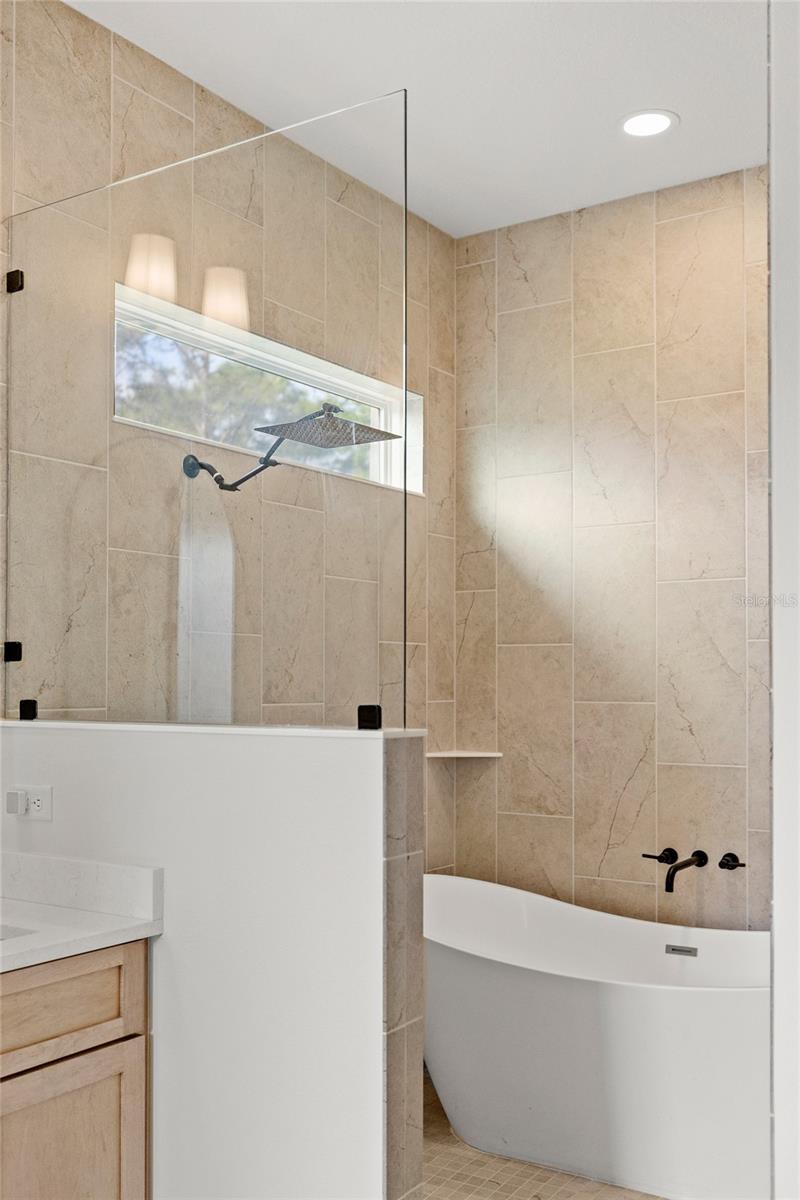 Image 23 of 58 For 2034 Mcmichael Road