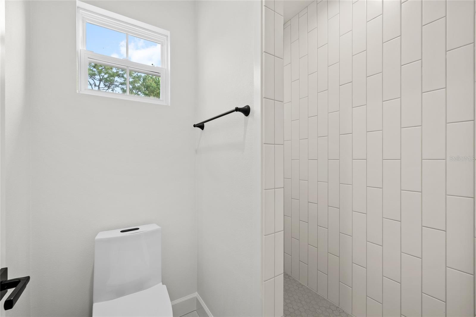 Image 30 of 58 For 2034 Mcmichael Road