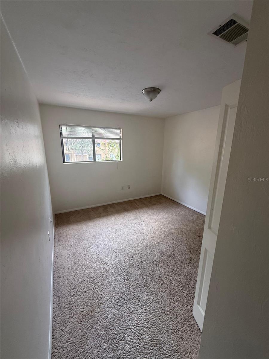 Image 11 of 15 For 507 39th Road 315