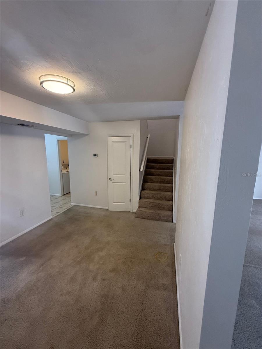 Image 6 of 15 For 507 39th Road 315