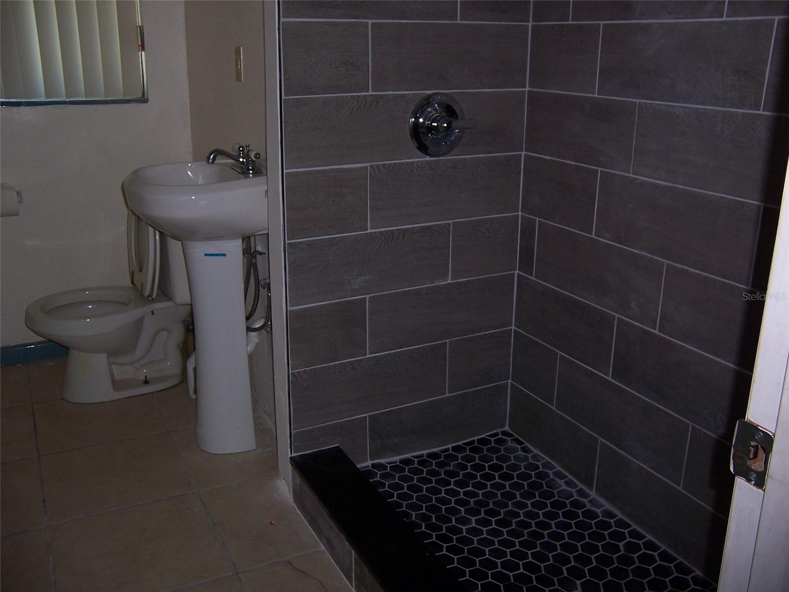 Image 11 of 13 For 905 Pine Hills Road