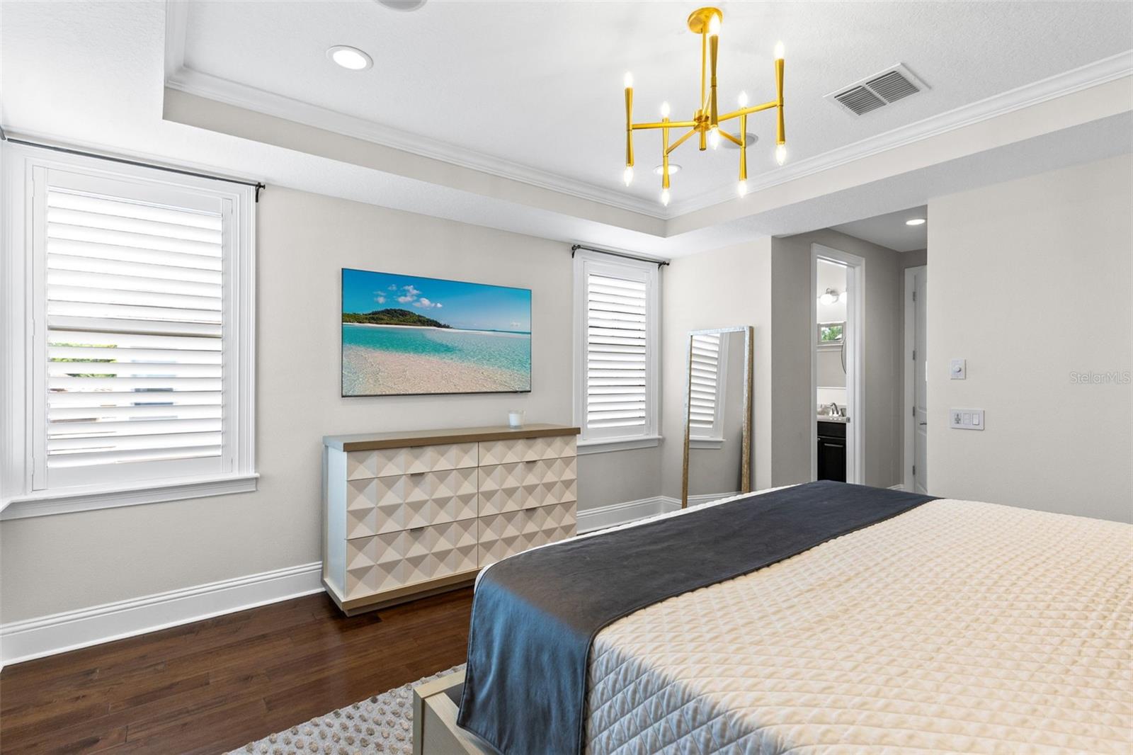 Image 10 of 29 For 266 Lyman Avenue