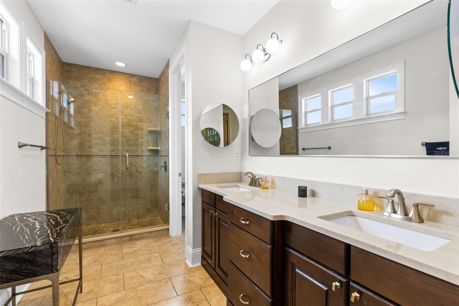 Image 11 of 29 For 266 Lyman Avenue