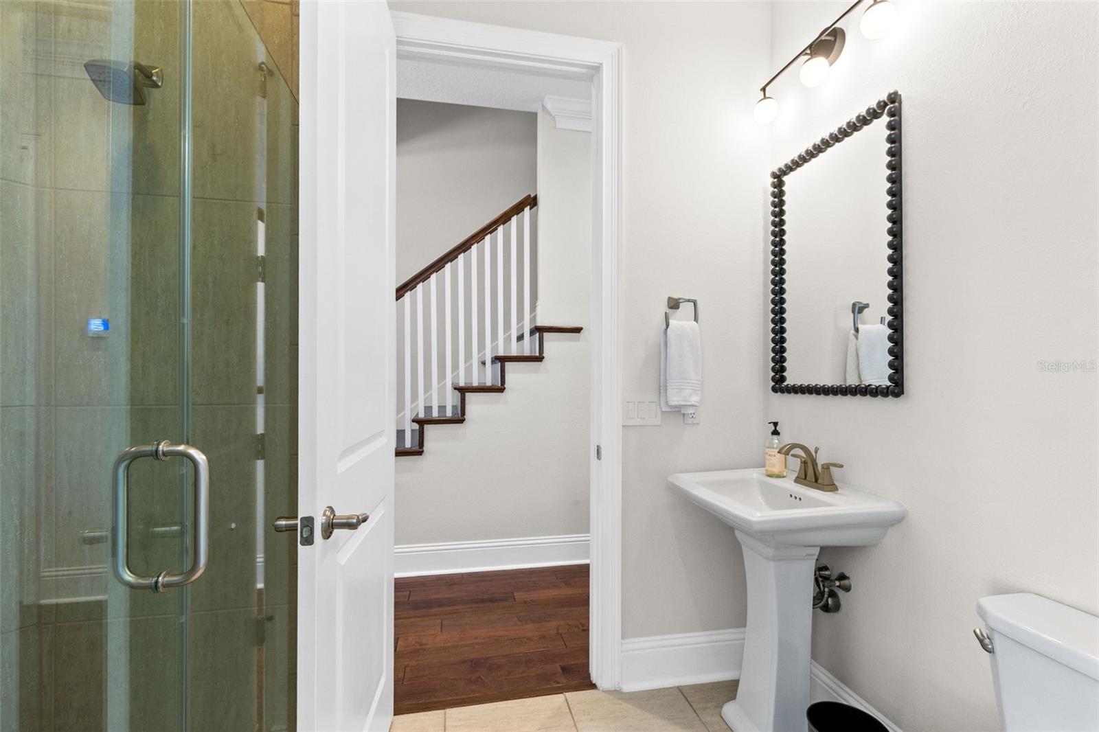 Image 18 of 29 For 266 Lyman Avenue