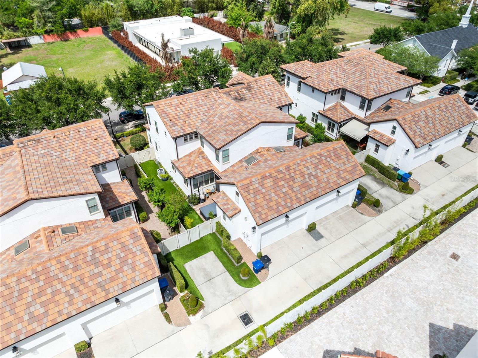 Image 26 of 29 For 266 Lyman Avenue