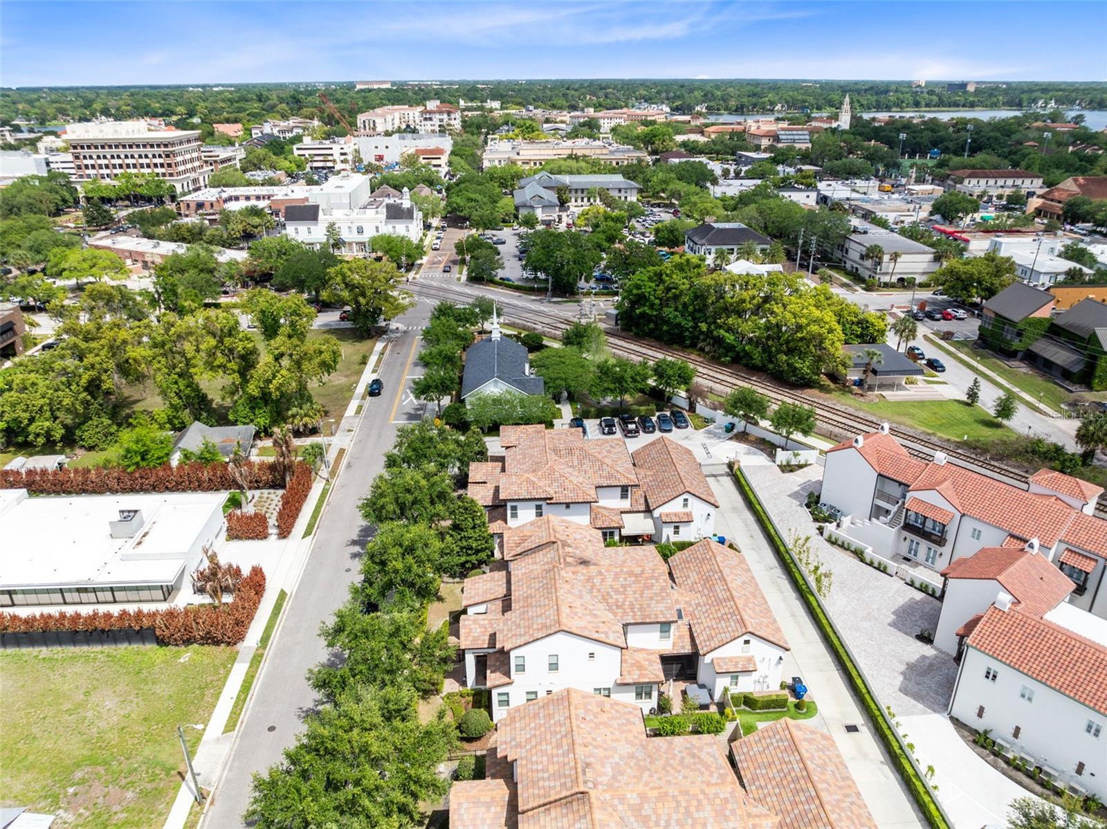 Image 27 of 29 For 266 Lyman Avenue