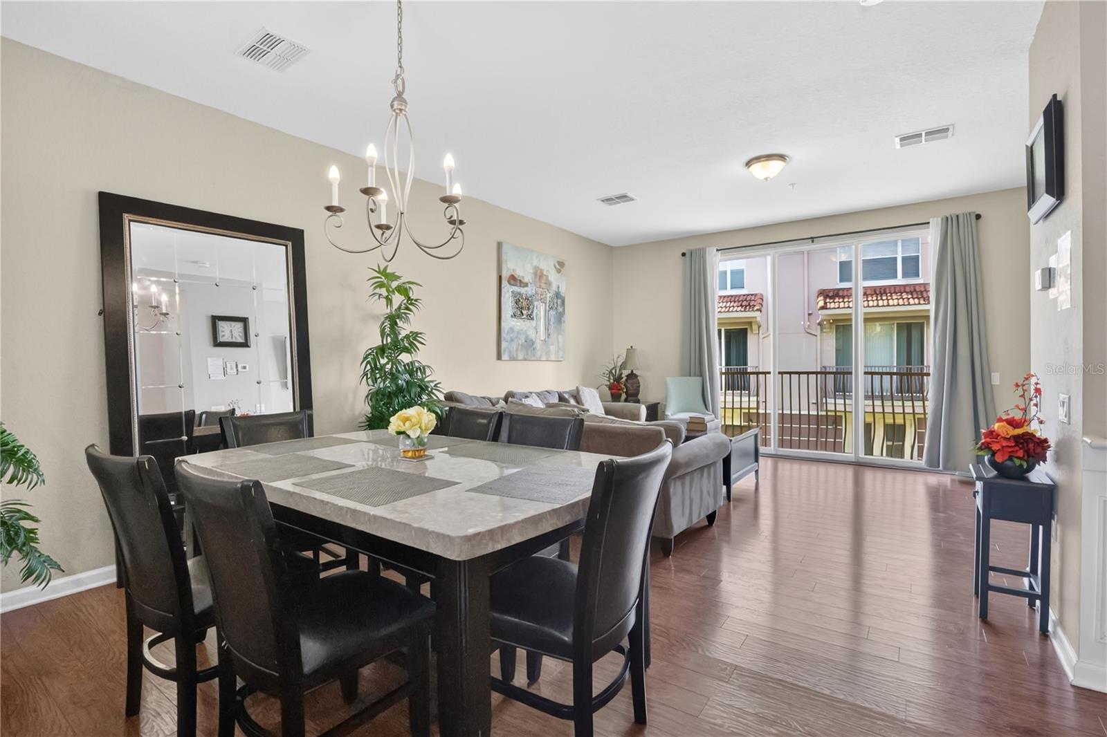 Image 12 of 36 For 5064 Tideview Circle 85