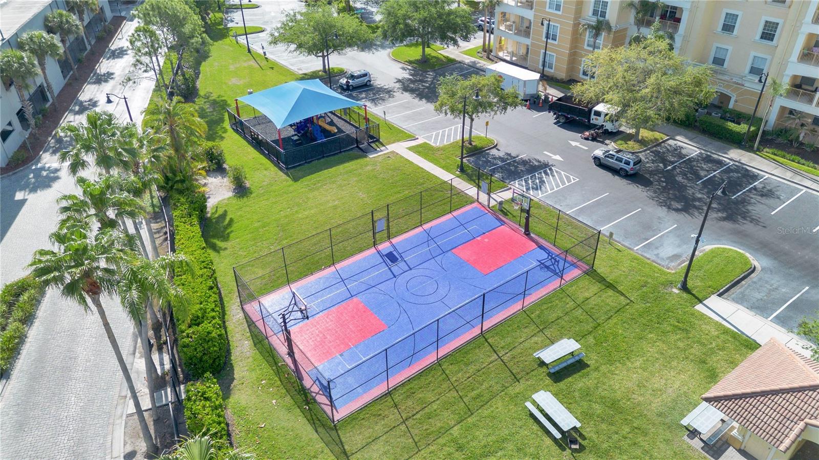 Image 32 of 36 For 5064 Tideview Circle 85