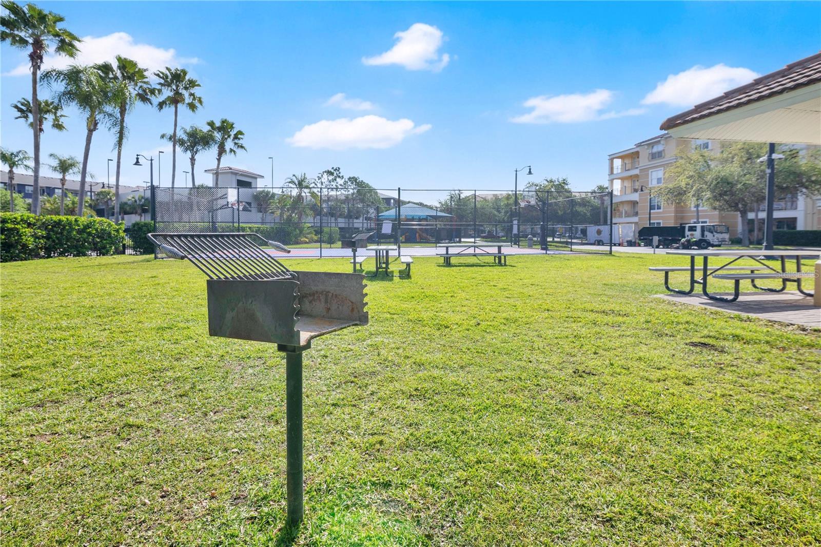 Image 33 of 36 For 5064 Tideview Circle 85