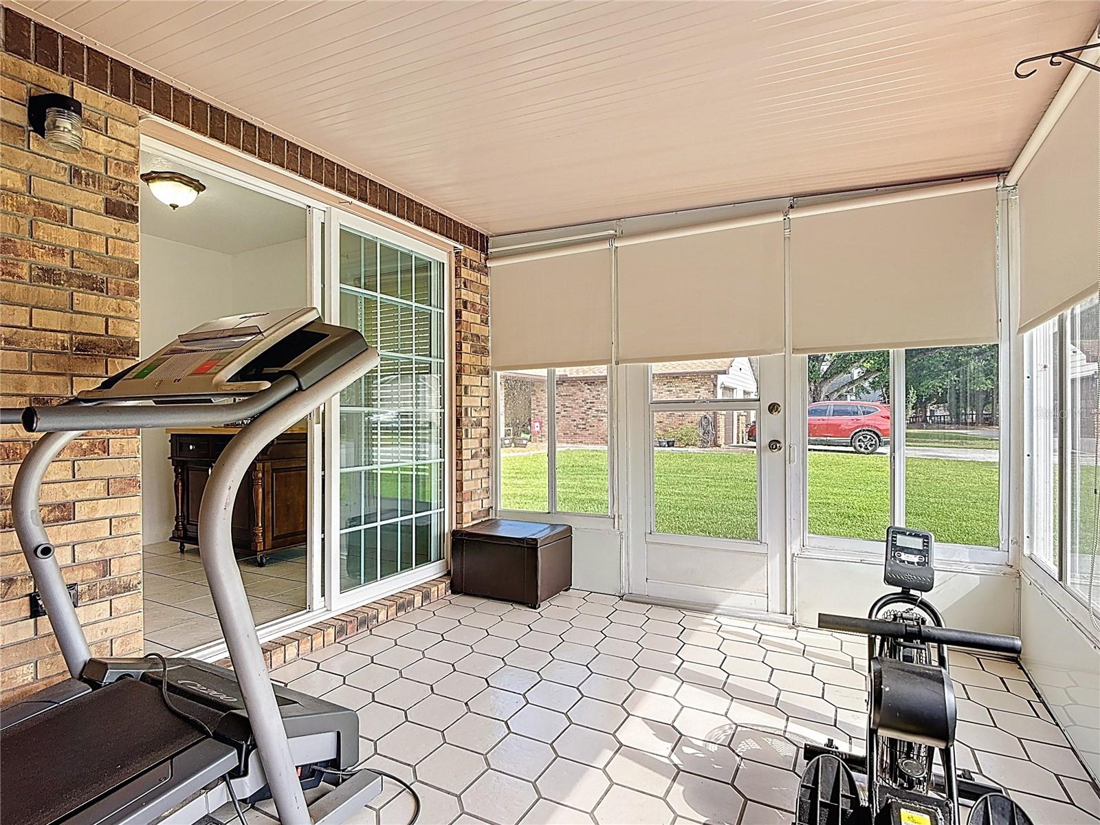 Image 16 of 25 For 1144 Monroe Avenue