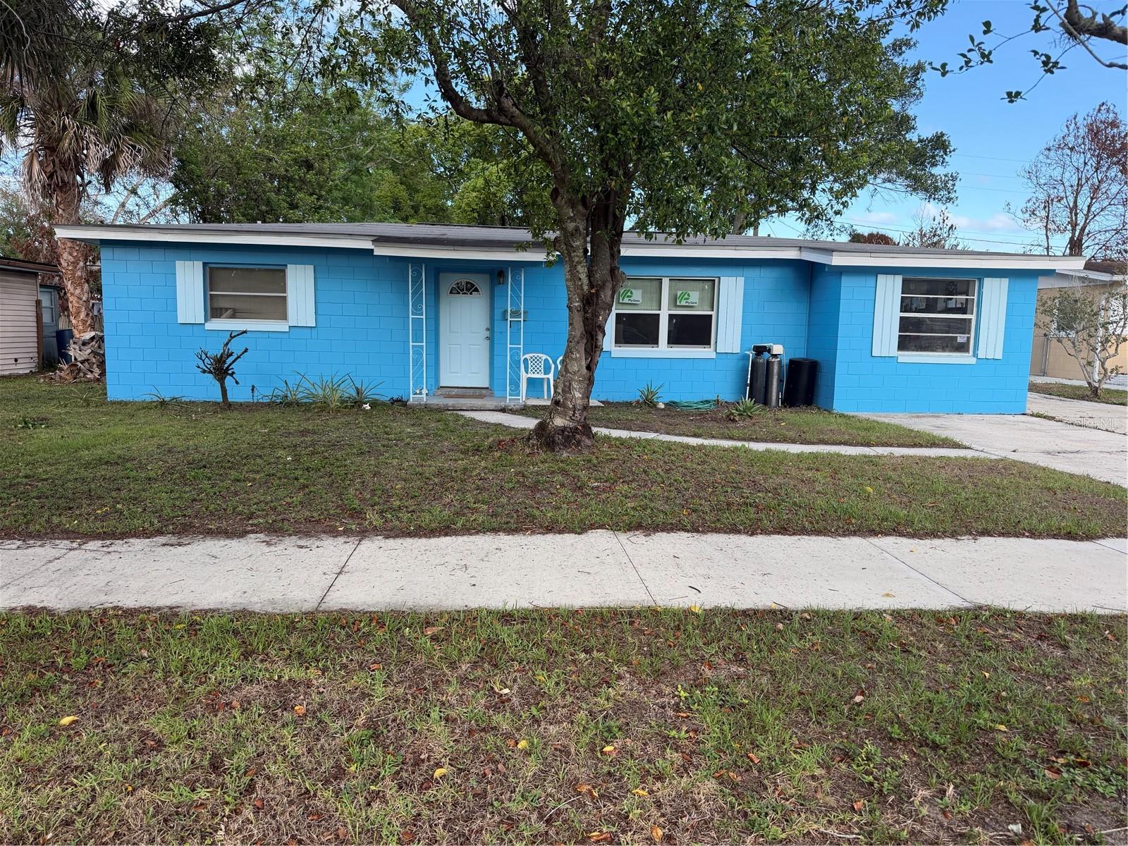 Image 4 of 9 For 1331 Julio Lane