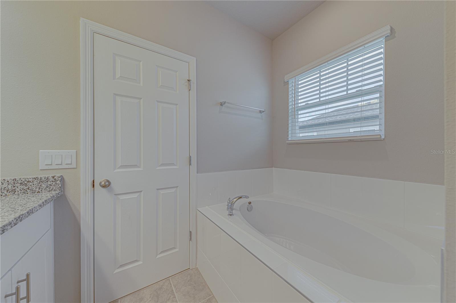 Image 31 of 45 For 524 Venetian Palms Boulevard