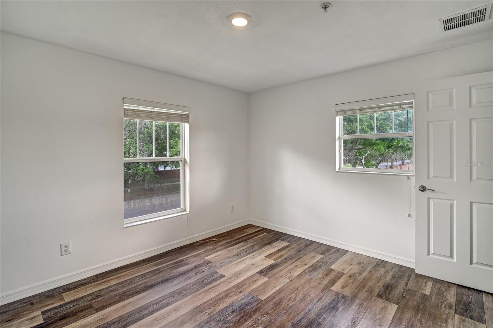 Image 11 of 34 For 2150 Jeremiah Way