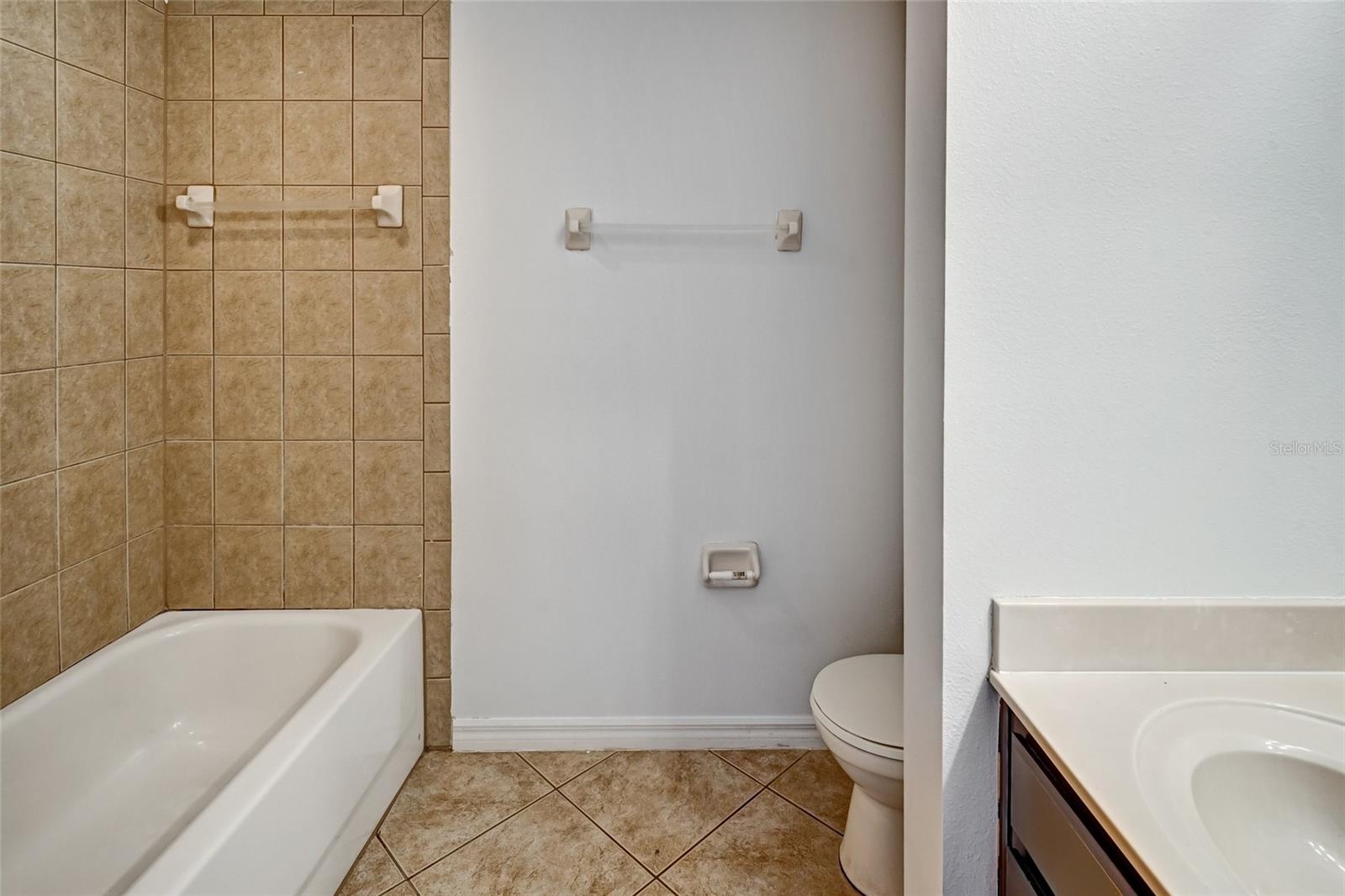 Image 17 of 34 For 2150 Jeremiah Way