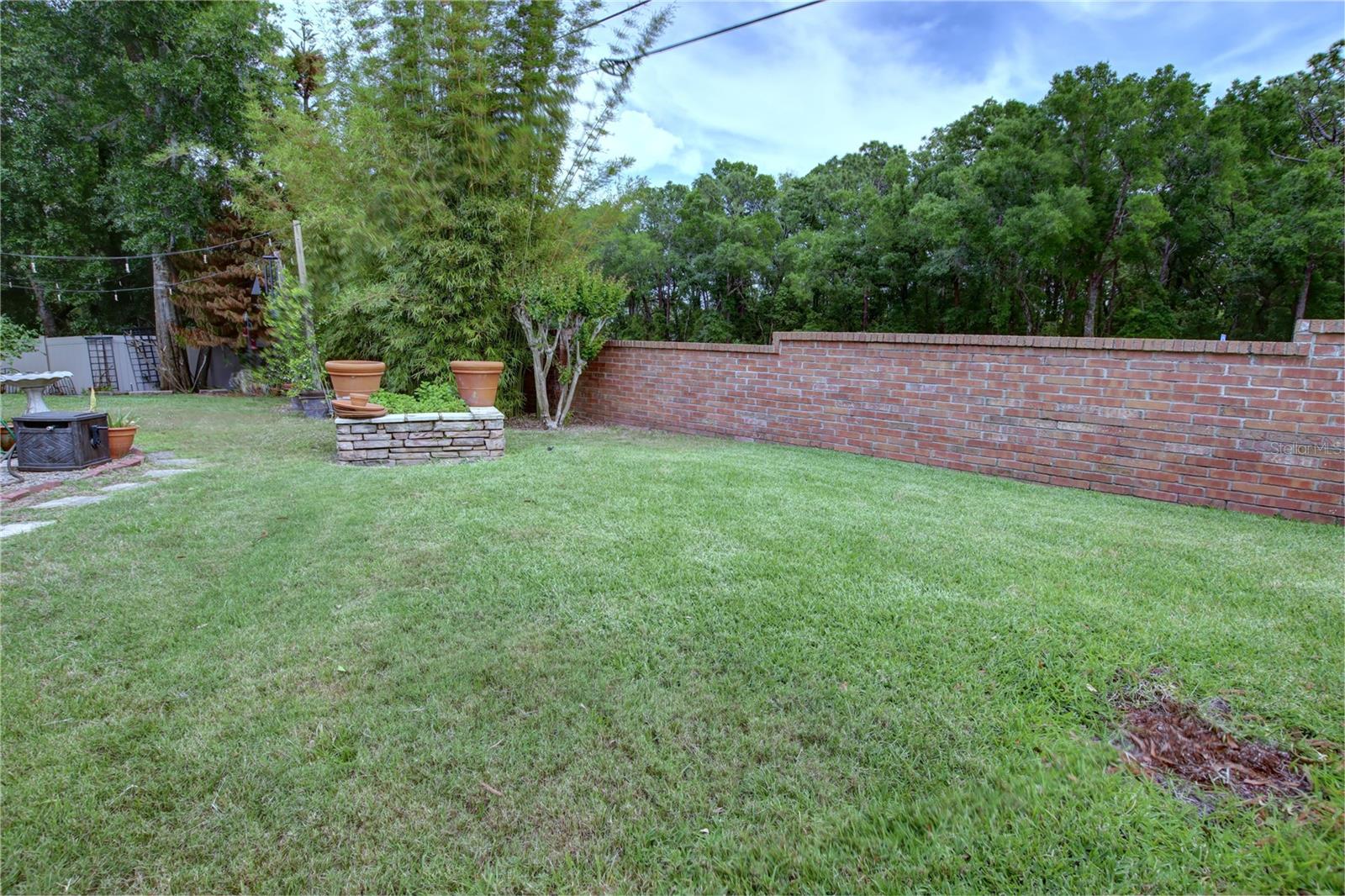 Image 38 of 42 For 301 Oak Leaf Circle