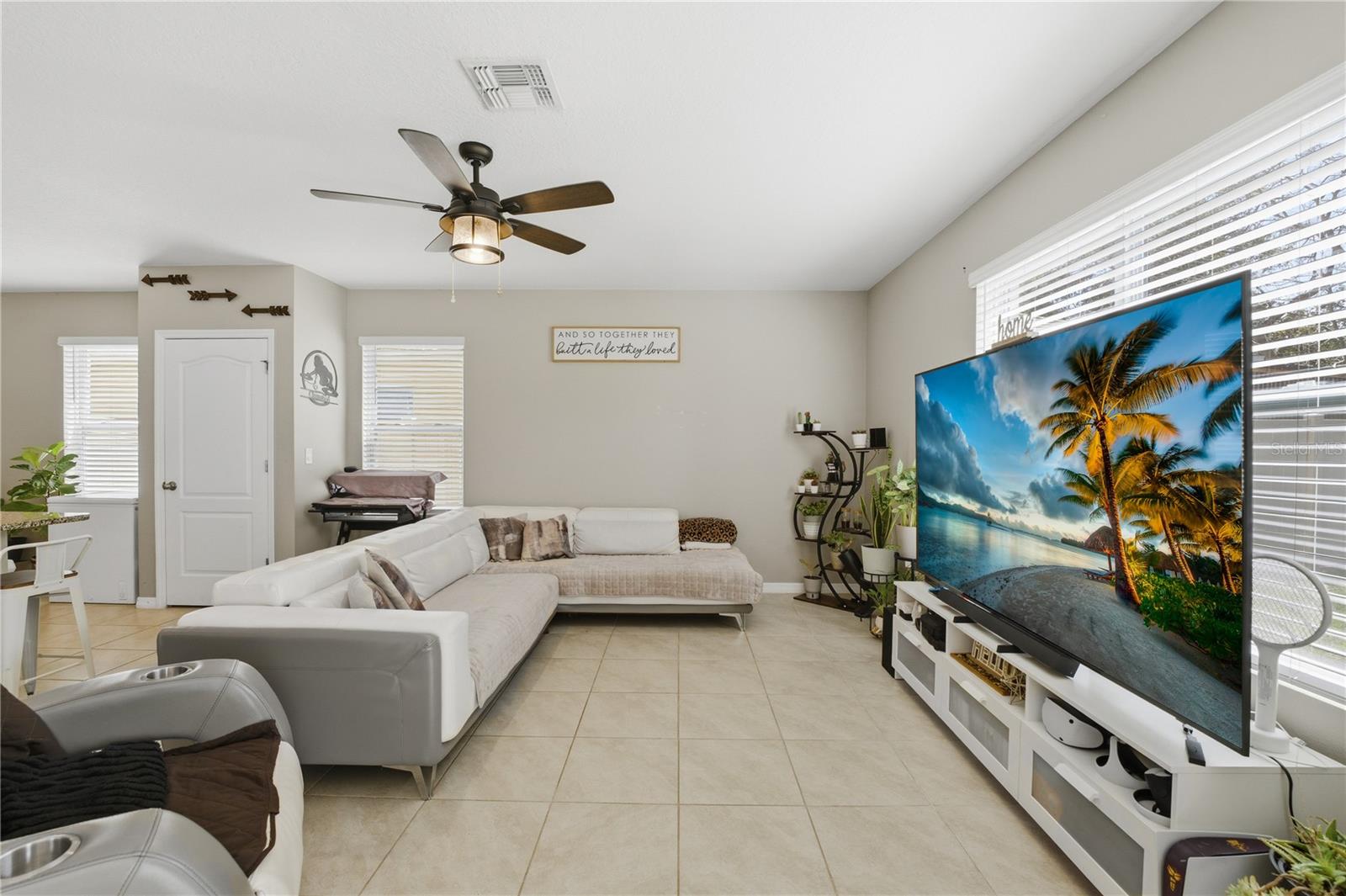 Image 18 of 46 For 3202 Surfbird Street