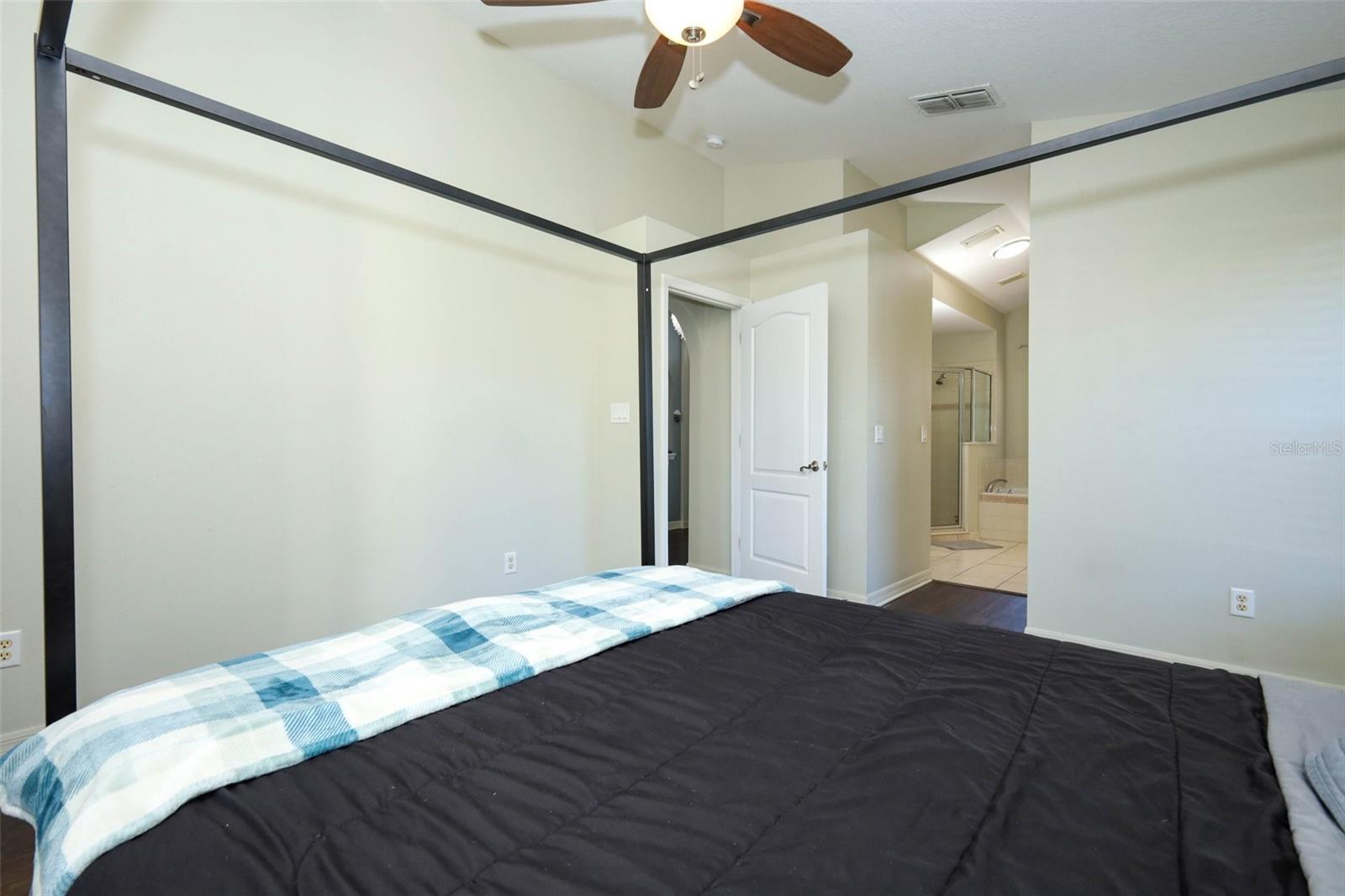 Image 10 of 41 For 200 Patrice Hope Street