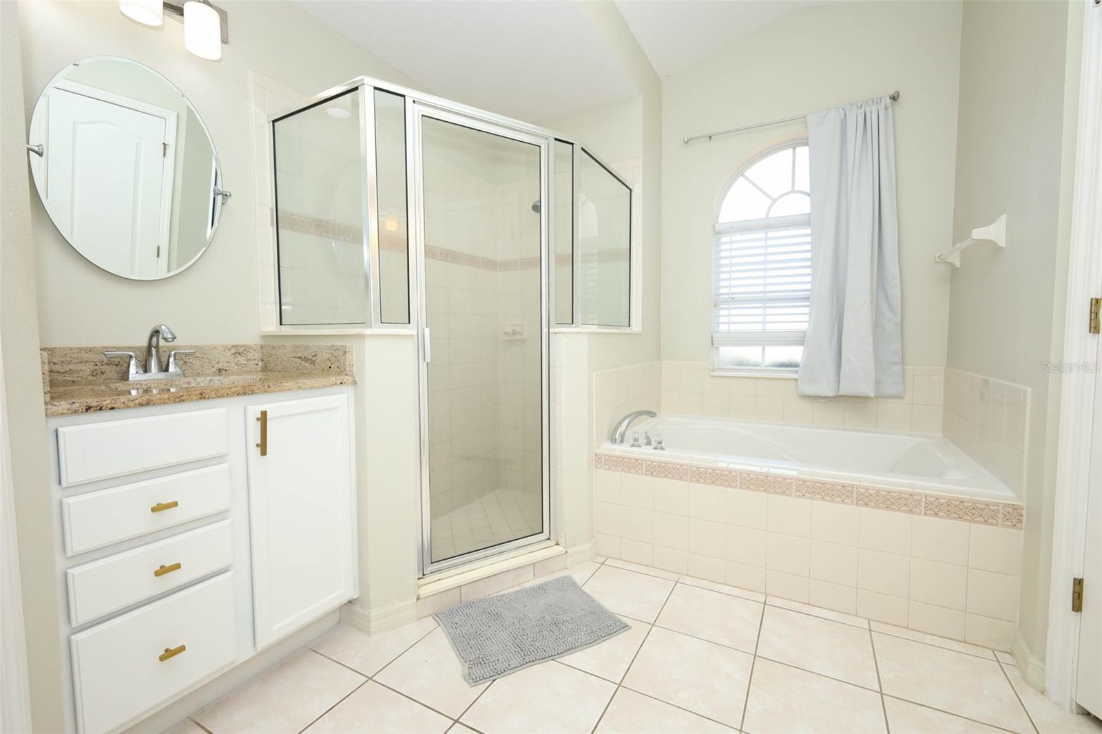 Image 11 of 41 For 200 Patrice Hope Street