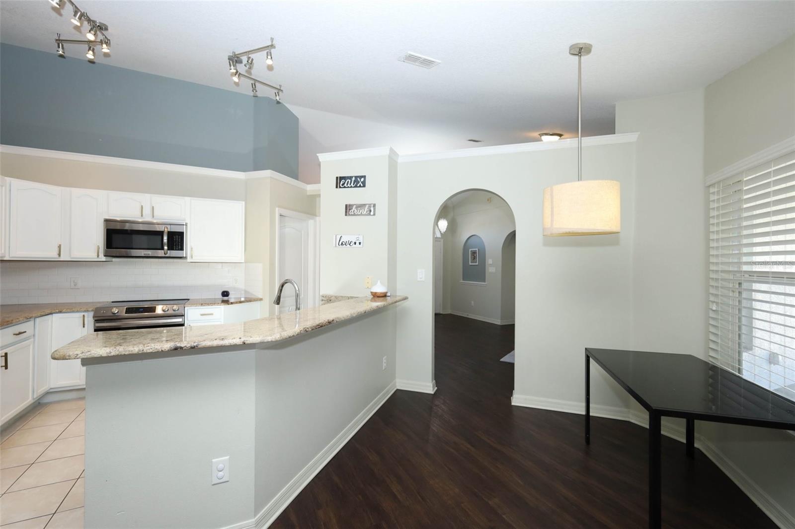 Image 17 of 41 For 200 Patrice Hope Street