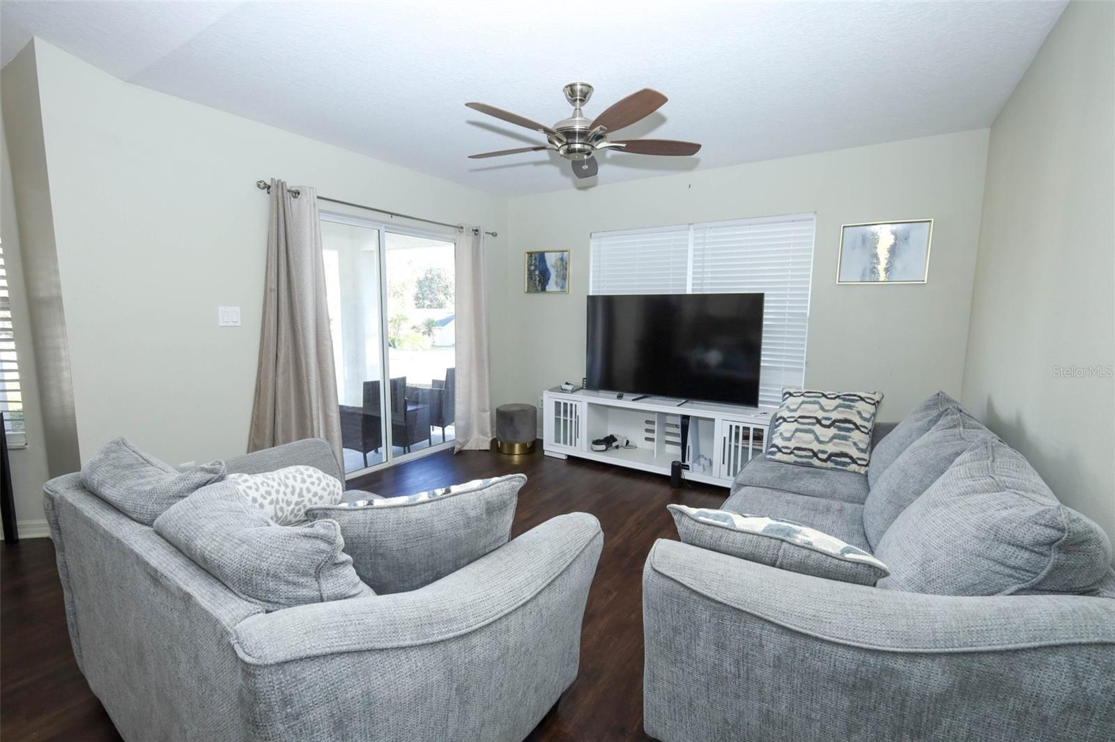 Image 24 of 41 For 200 Patrice Hope Street