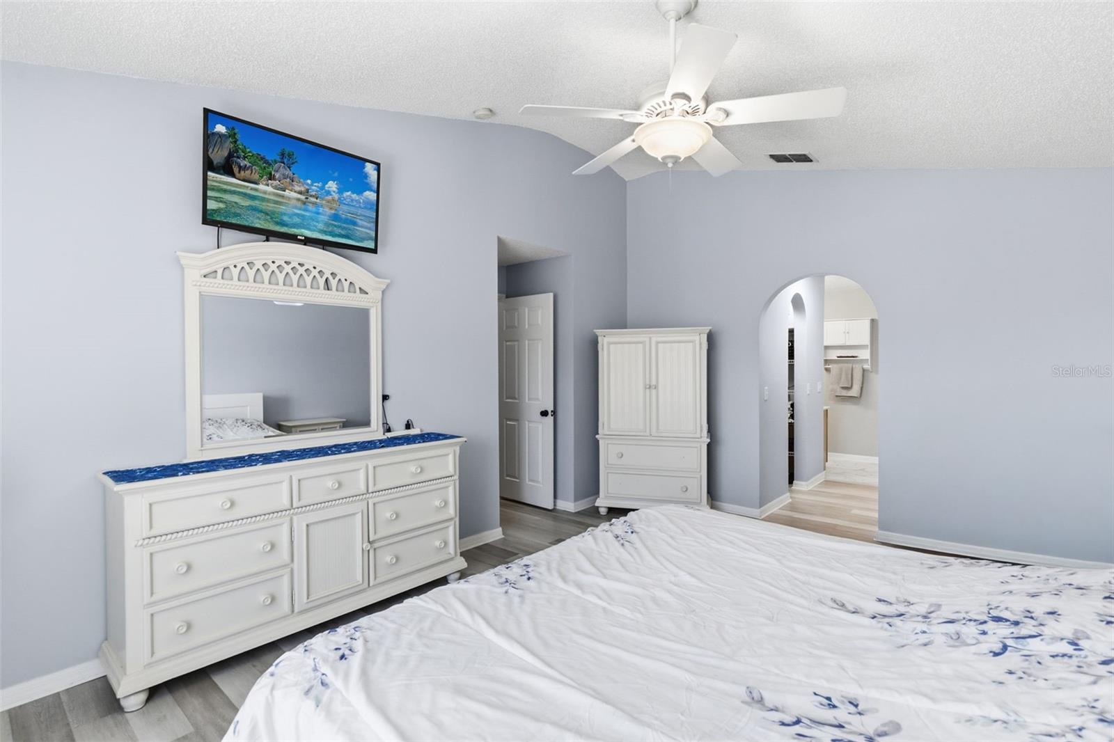 Image 18 of 37 For 2150 Sandridge Circle