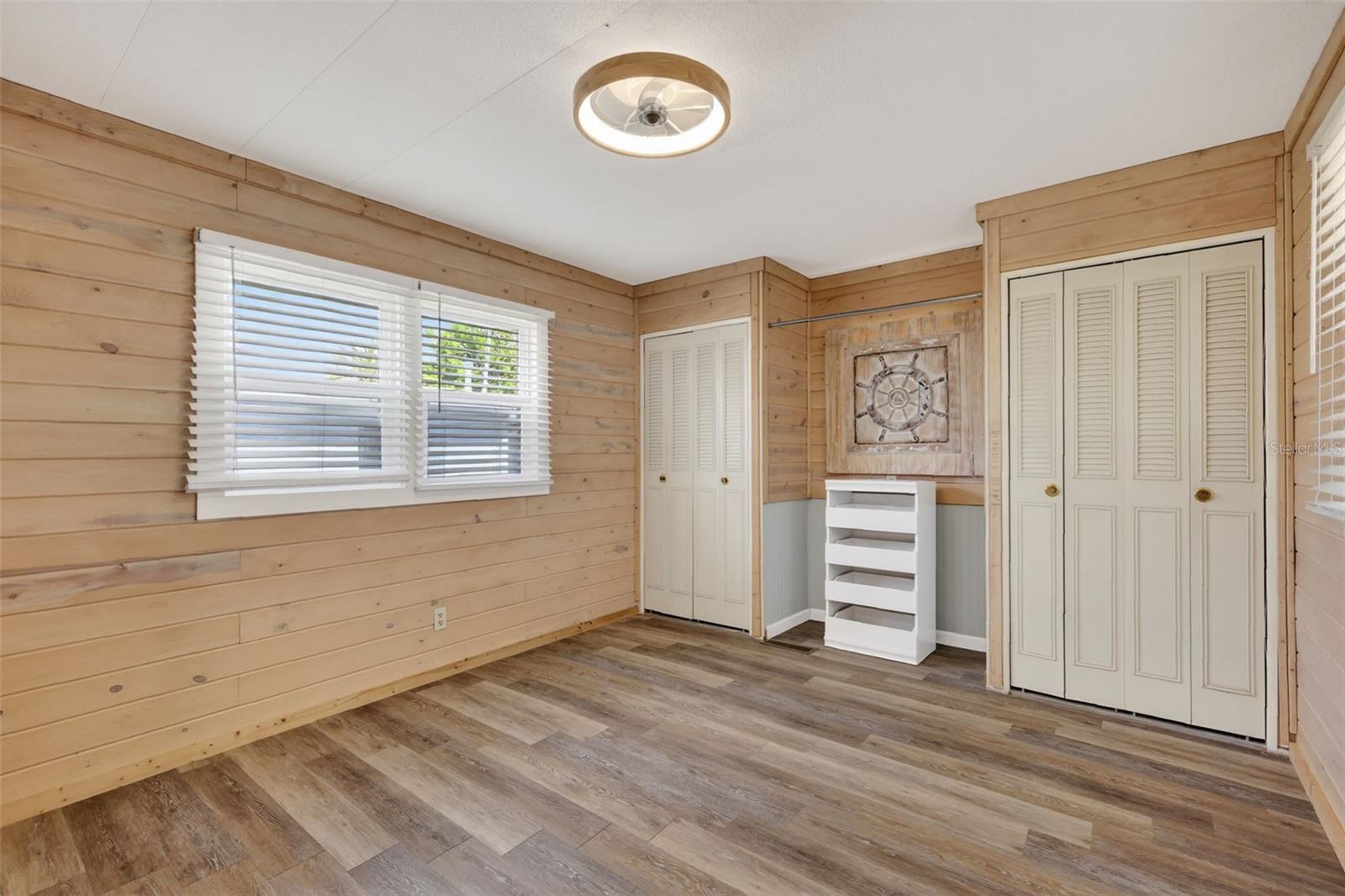 Image 16 of 32 For 465 Marina Lane