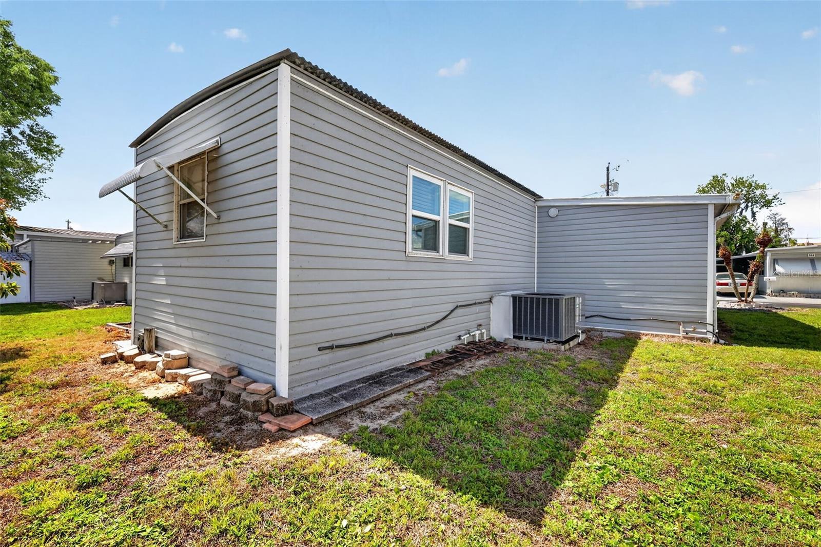 Image 28 of 32 For 465 Marina Lane