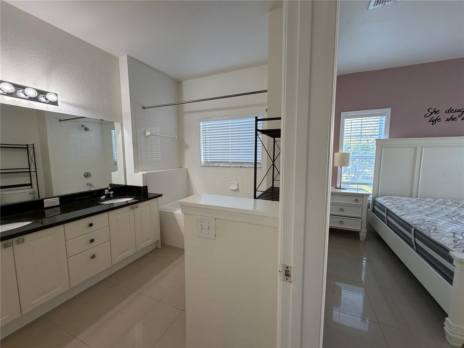 Image 20 of 47 For 3735 Conroy Road 2222