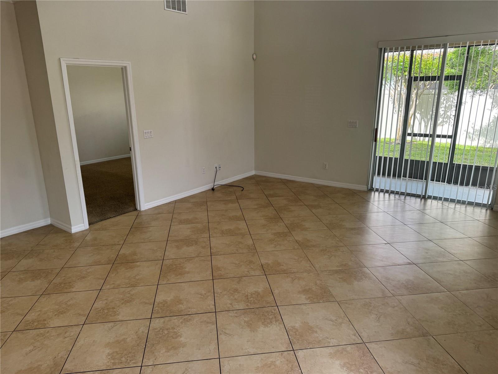 Image 5 of 21 For 314 Terracina Drive