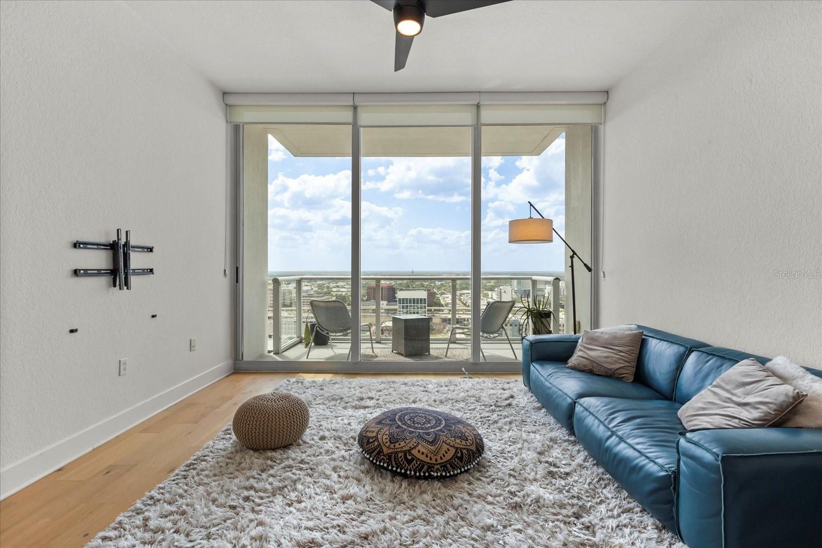 Image 12 of 44 For 150 Robinson Street 2506