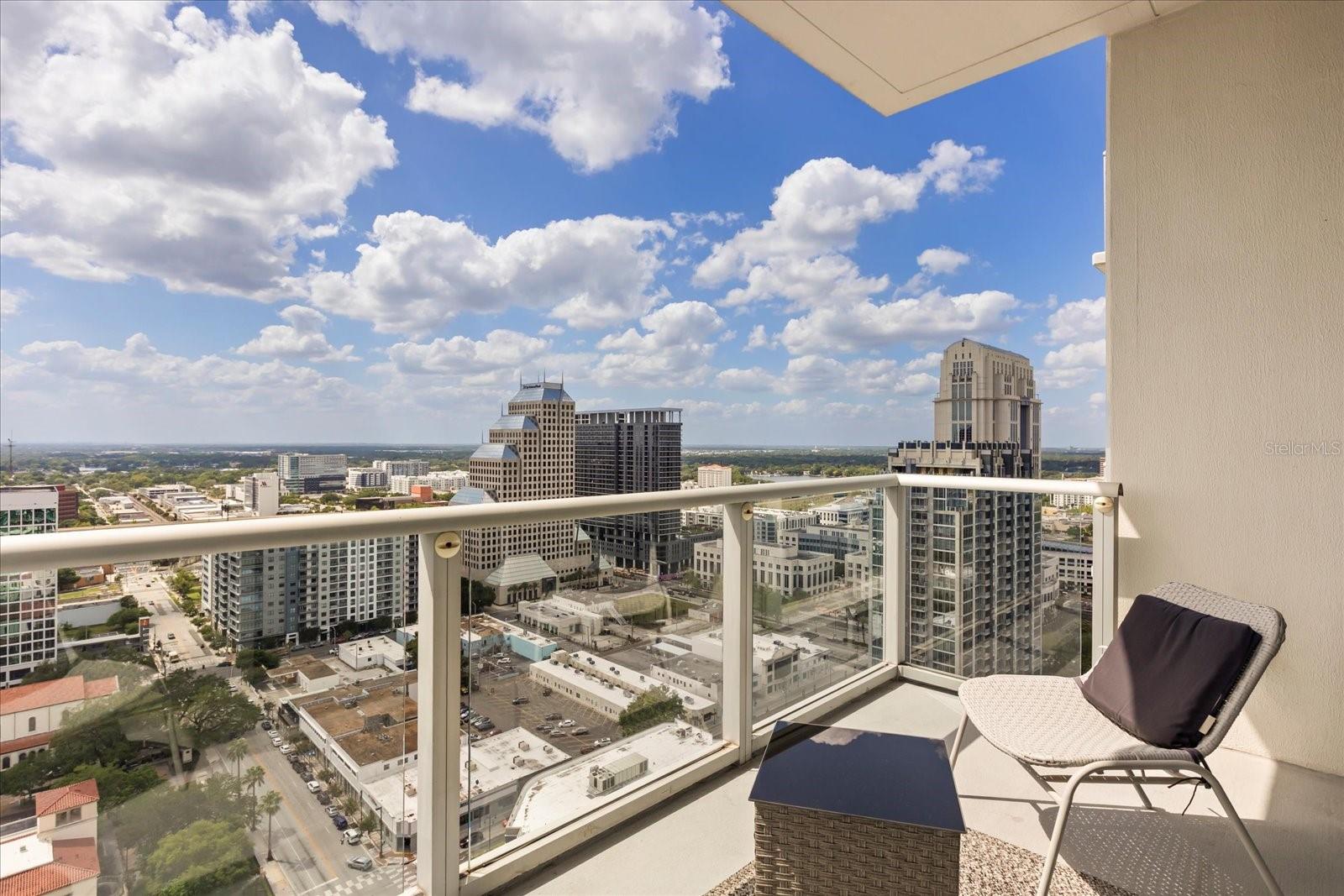 Image 14 of 44 For 150 Robinson Street 2506