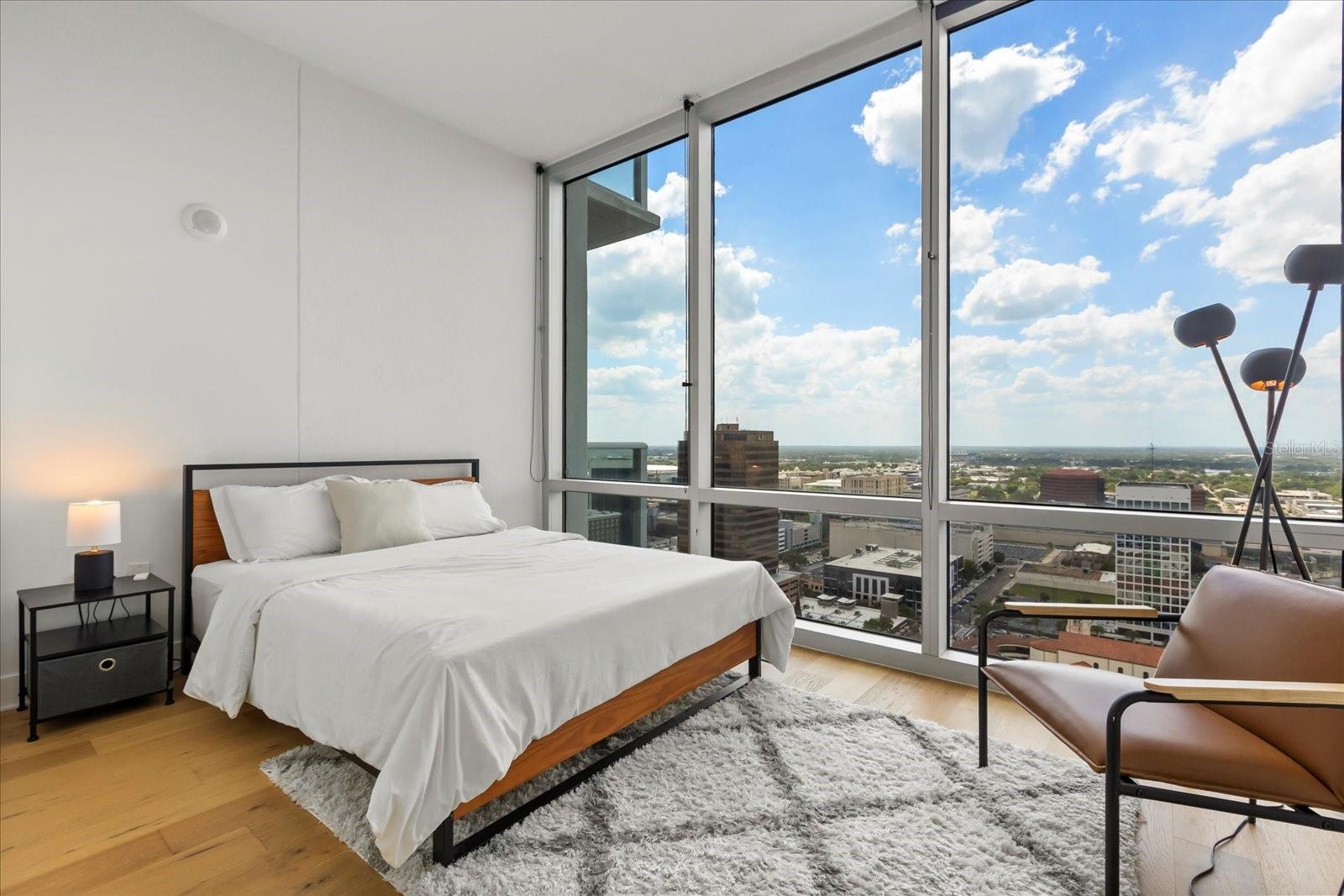 Image 16 of 44 For 150 Robinson Street 2506