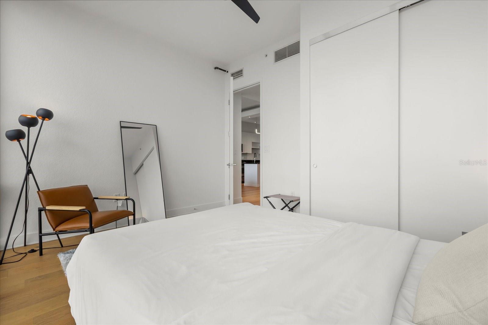 Image 17 of 44 For 150 Robinson Street 2506