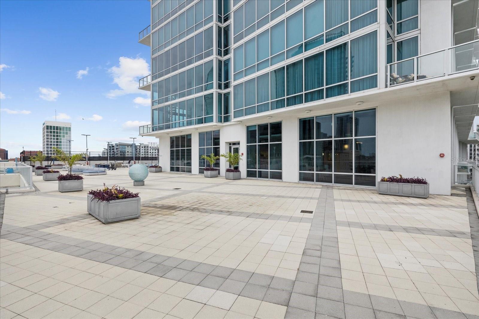 Image 39 of 44 For 150 Robinson Street 2506