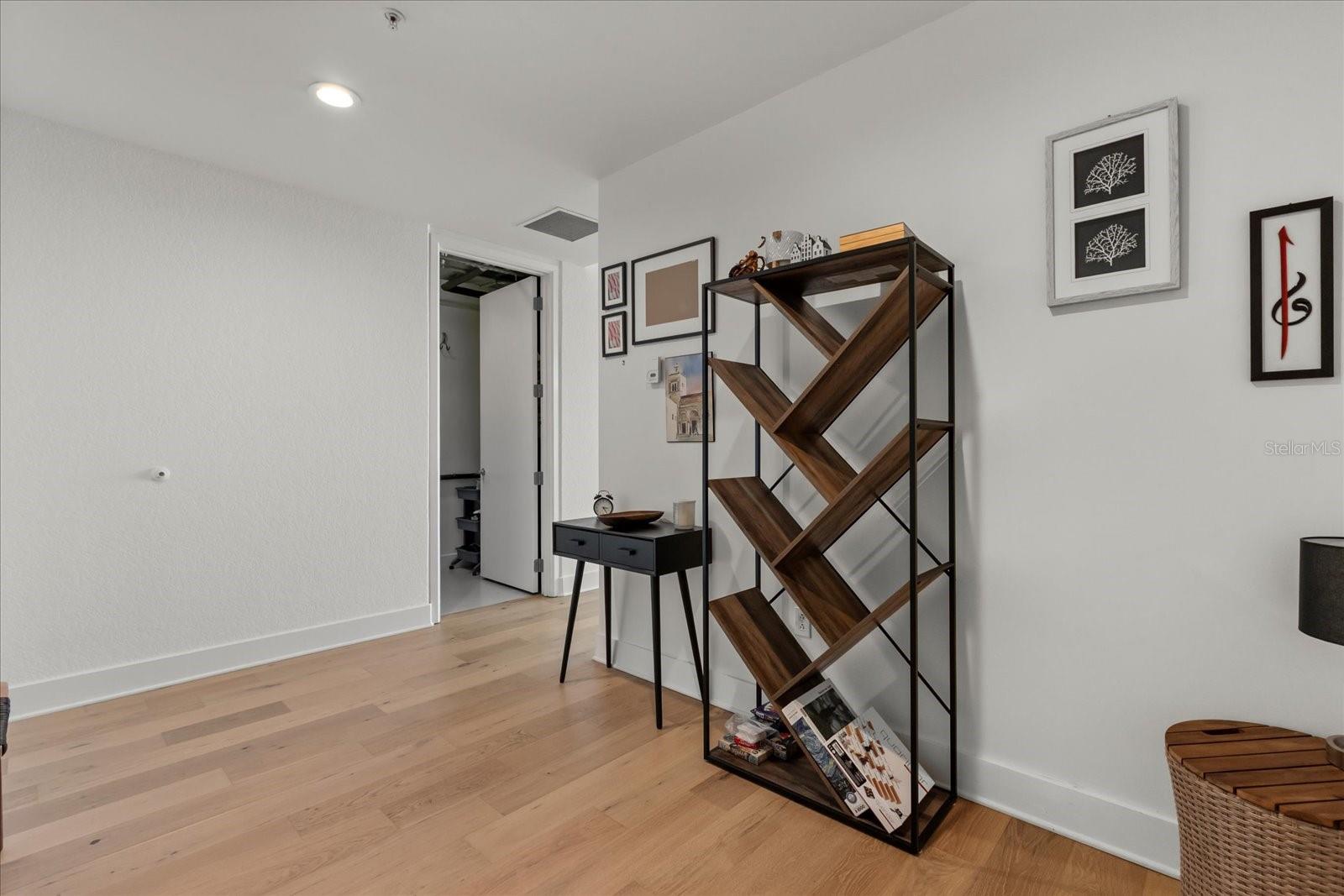 Image 6 of 44 For 150 Robinson Street 2506