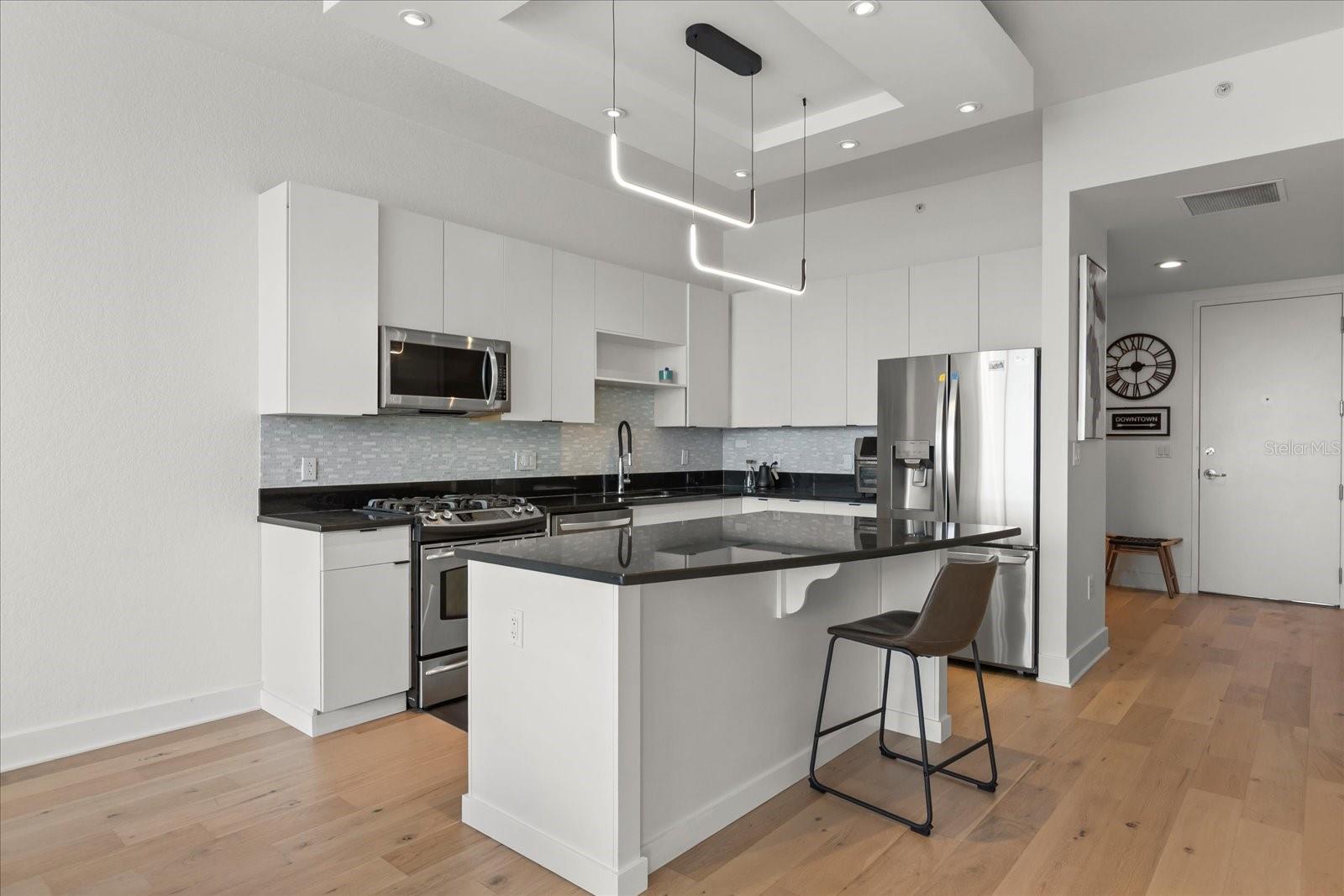 Image 8 of 44 For 150 Robinson Street 2506