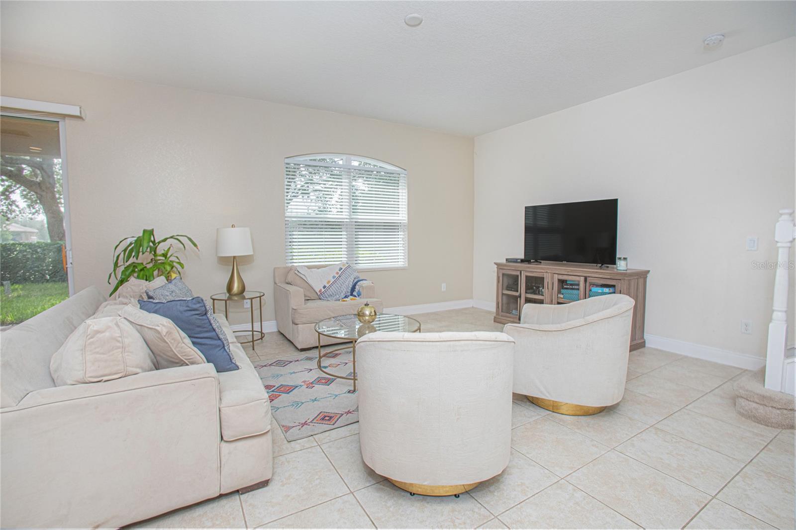 Image 4 of 27 For 10665 Belfry Circle