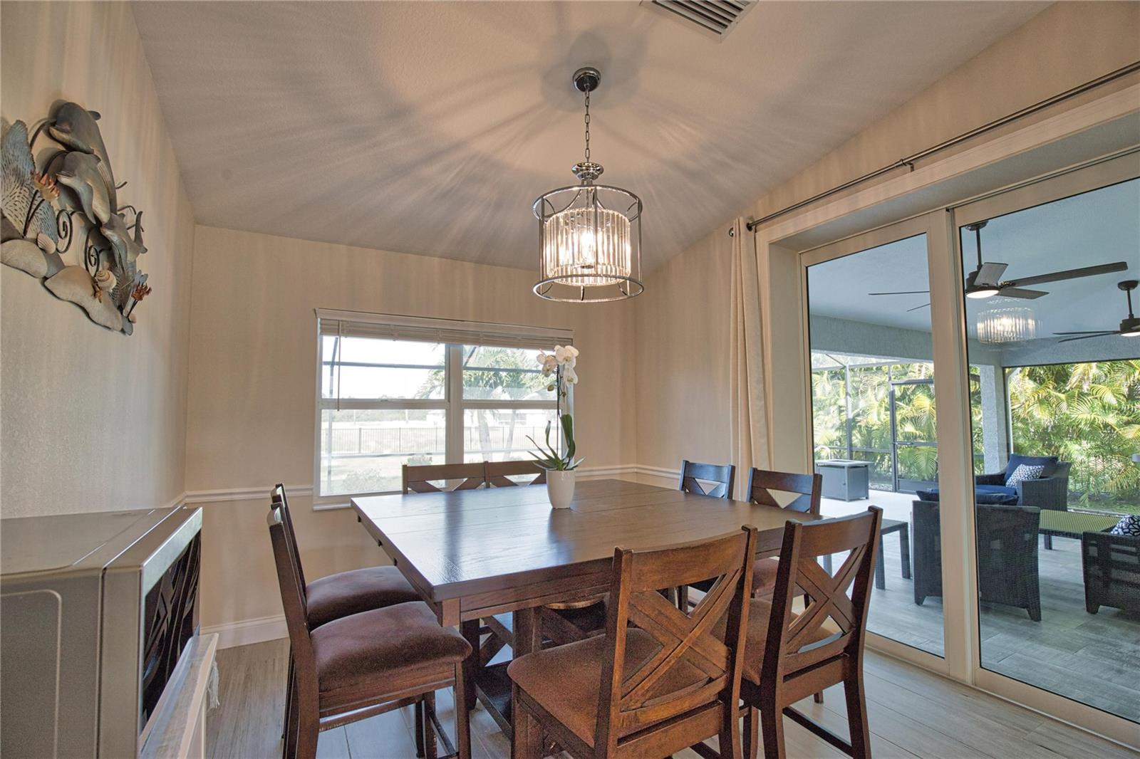 Image 12 of 42 For 916 Boundary Boulevard