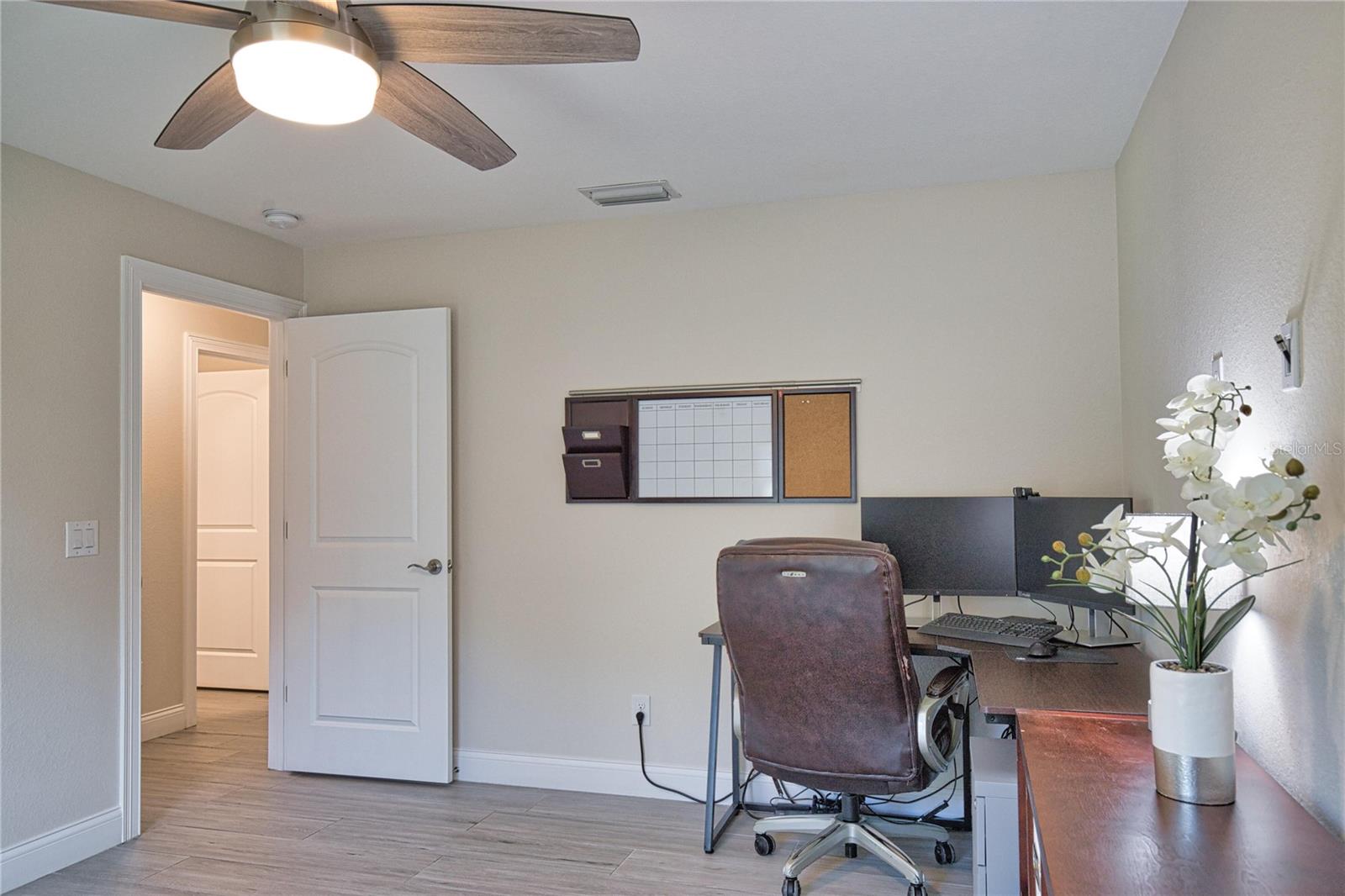 Image 20 of 42 For 916 Boundary Boulevard