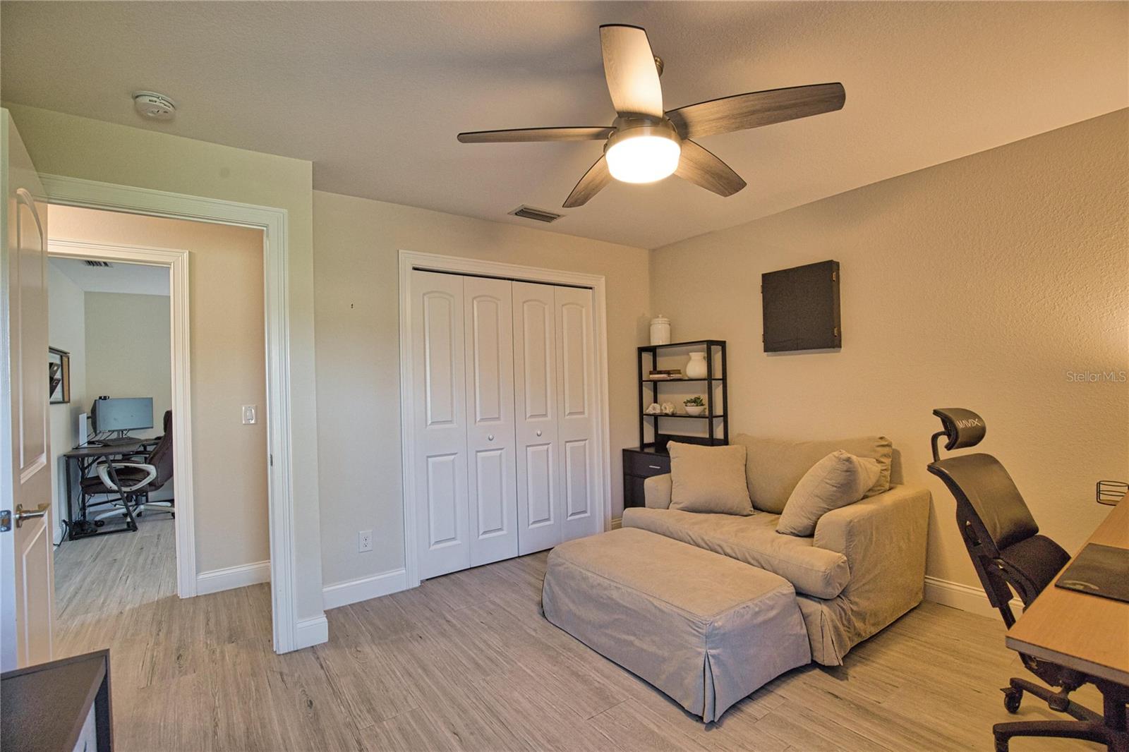 Image 21 of 42 For 916 Boundary Boulevard