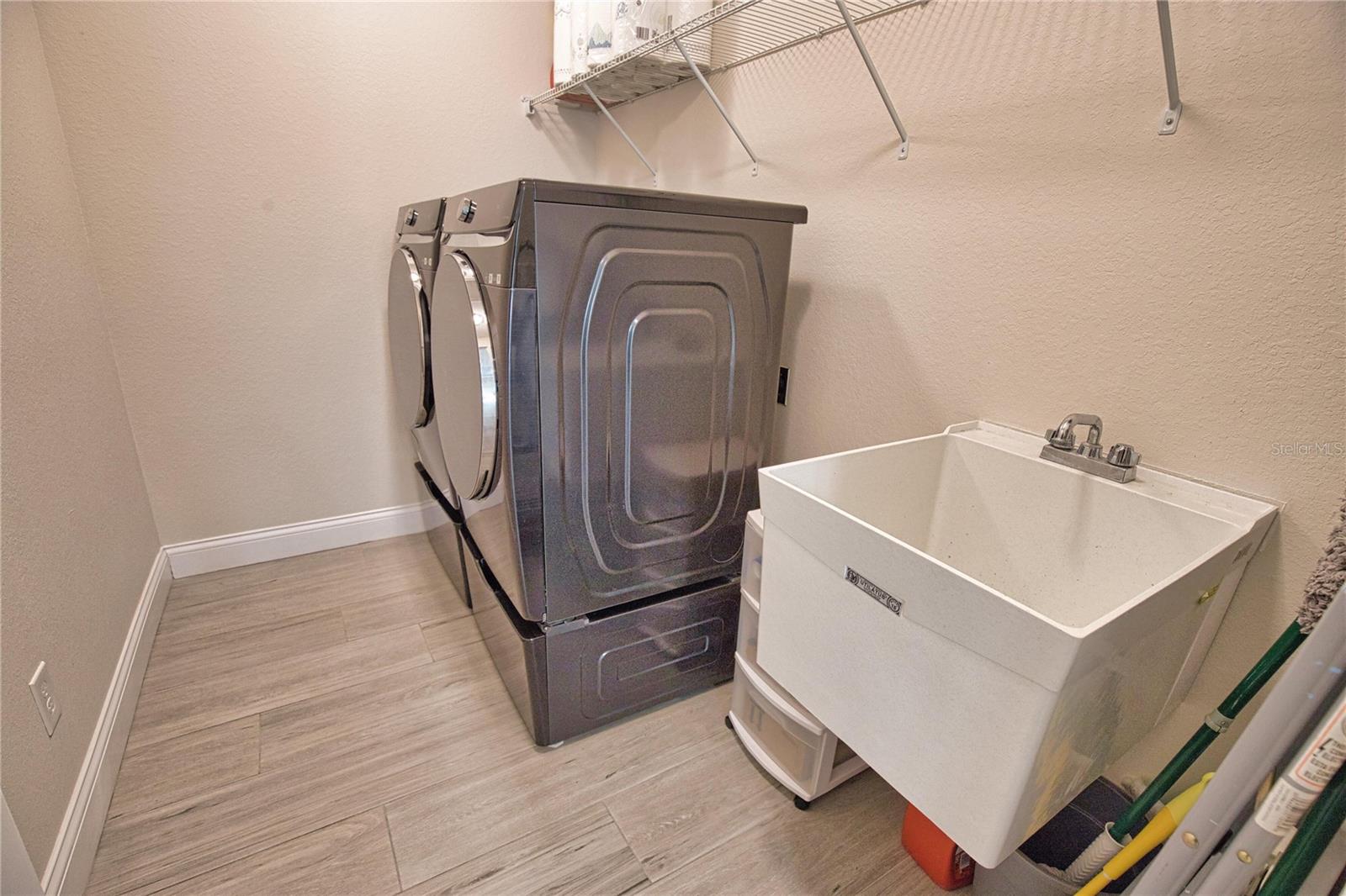 Image 24 of 42 For 916 Boundary Boulevard