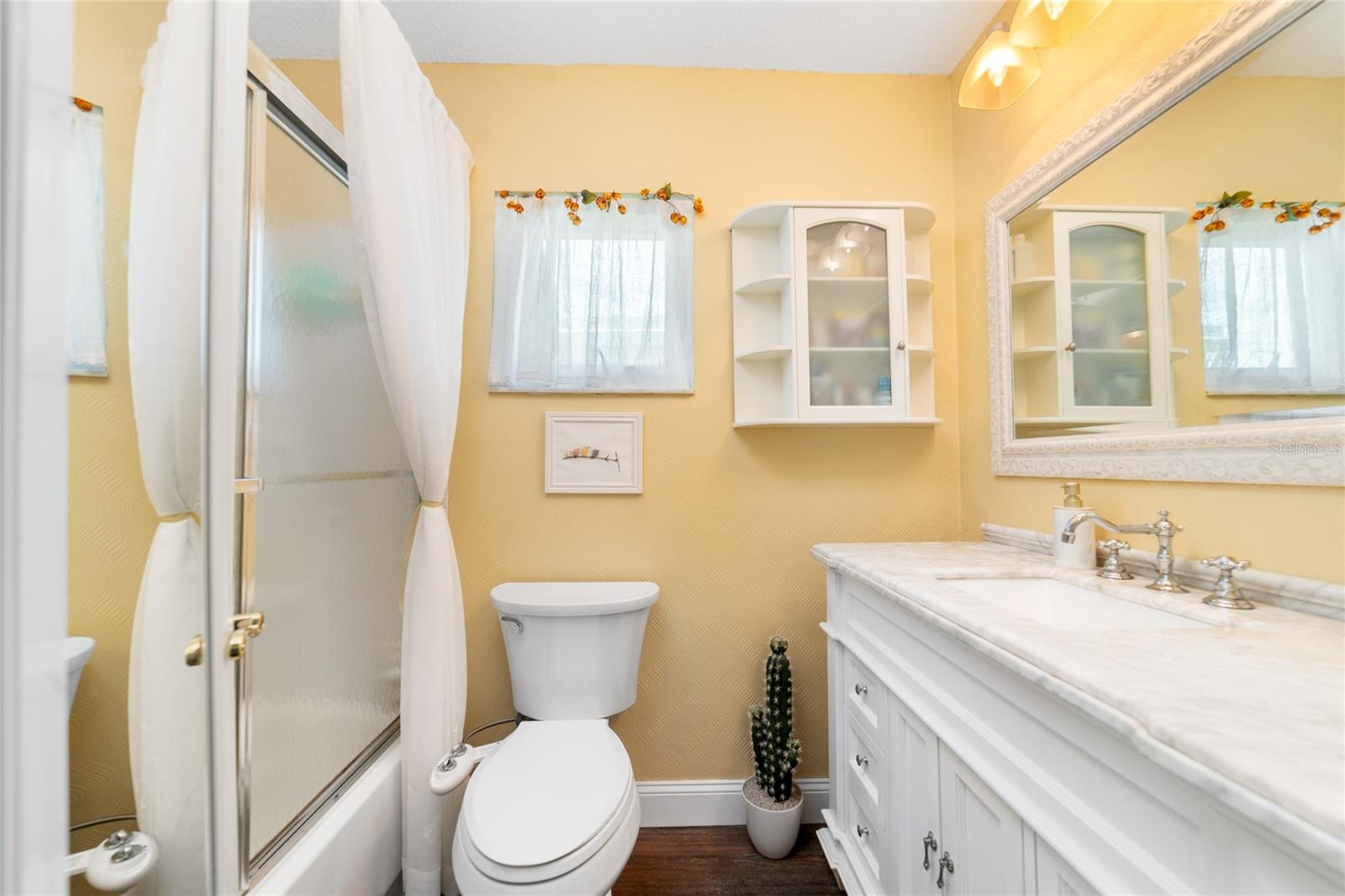 Image 23 of 34 For 2107 22nd Street