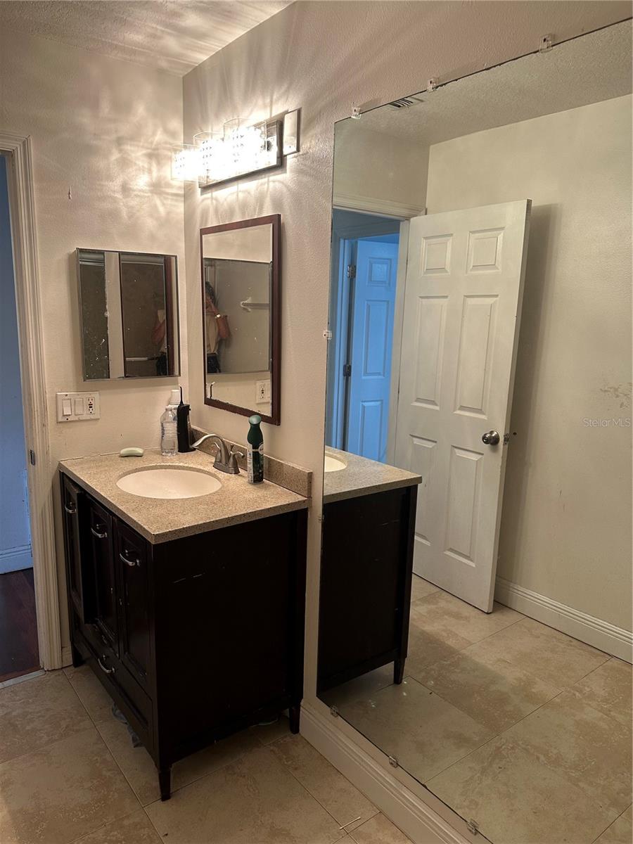 Image 19 of 29 For 2283 Stone Cross Circle