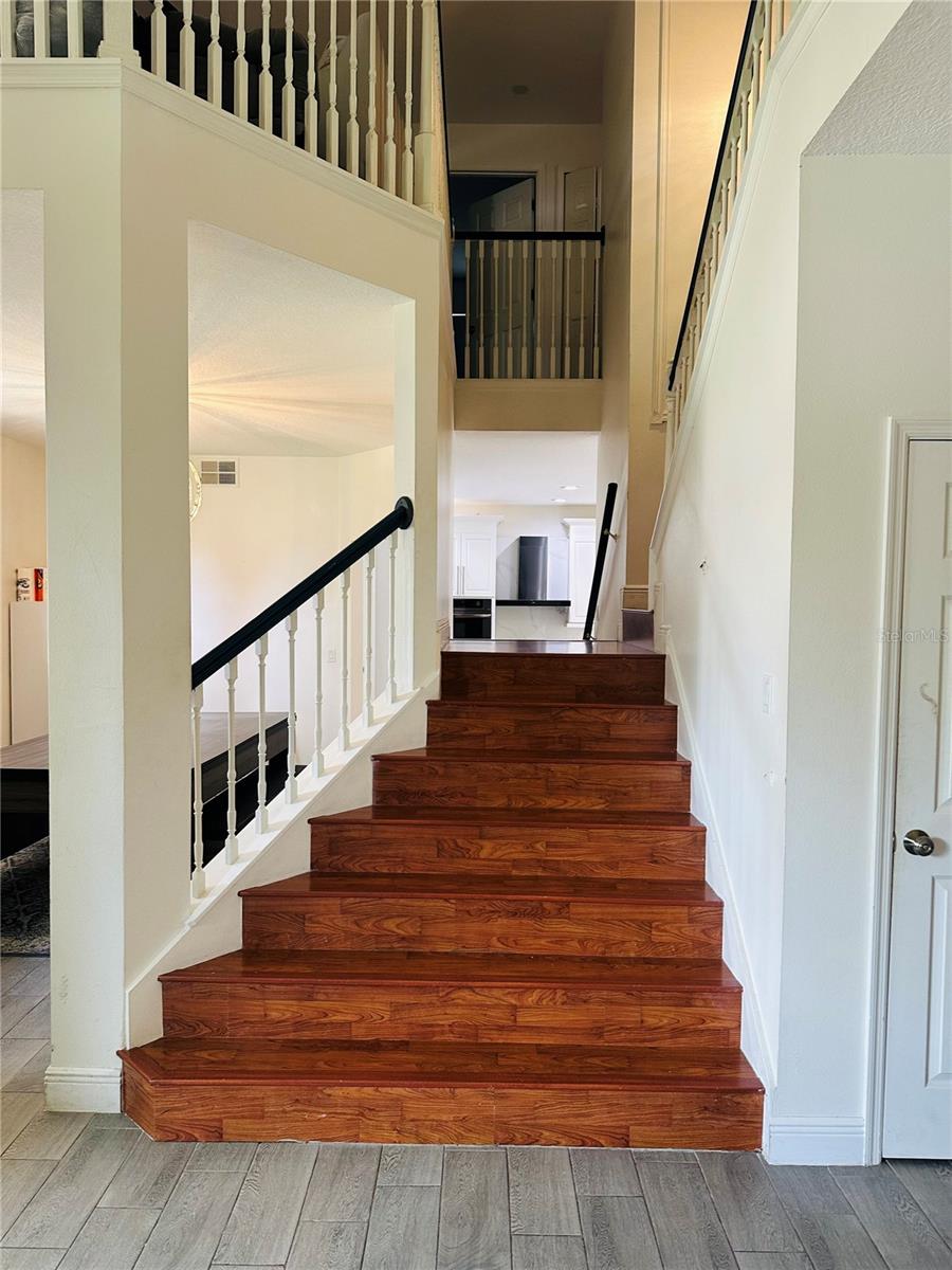 Image 23 of 29 For 2283 Stone Cross Circle