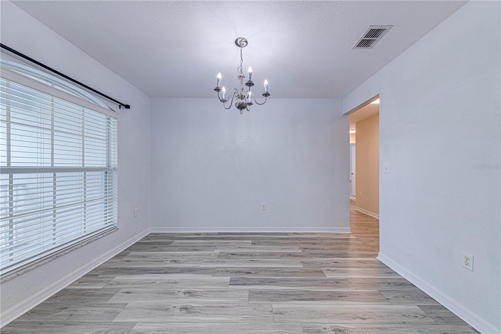 Image 11 of 43 For 1176 Lake Place Court