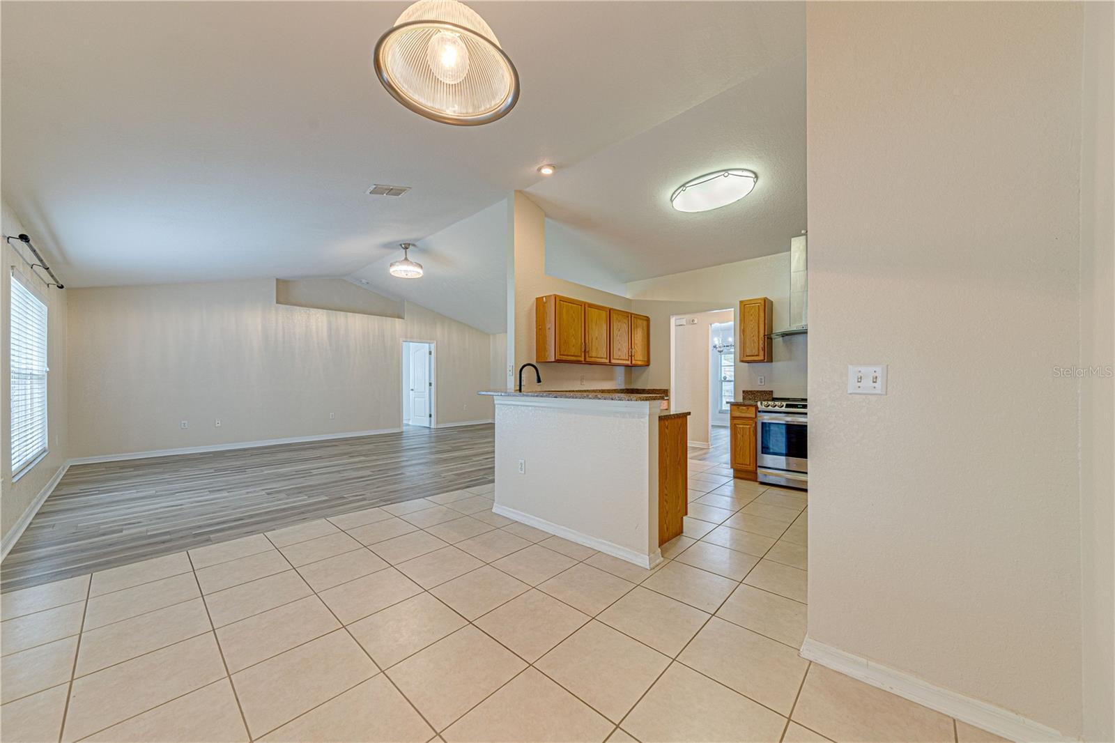 Image 16 of 43 For 1176 Lake Place Court