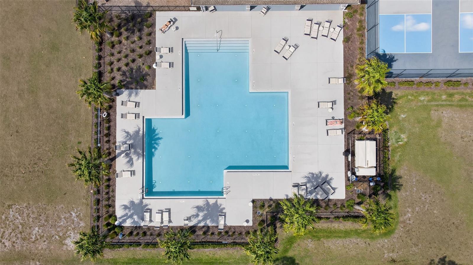 Image 24 of 92 For 2992 Gibraltar Boulevard