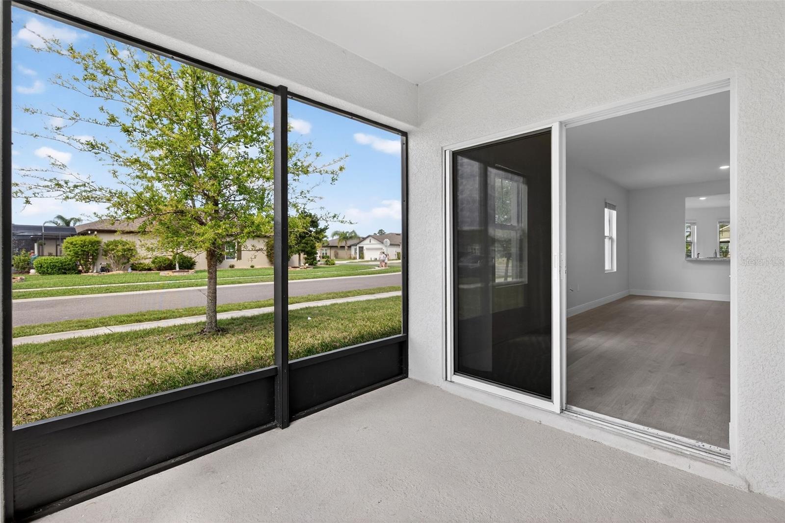 Image 65 of 92 For 2992 Gibraltar Boulevard